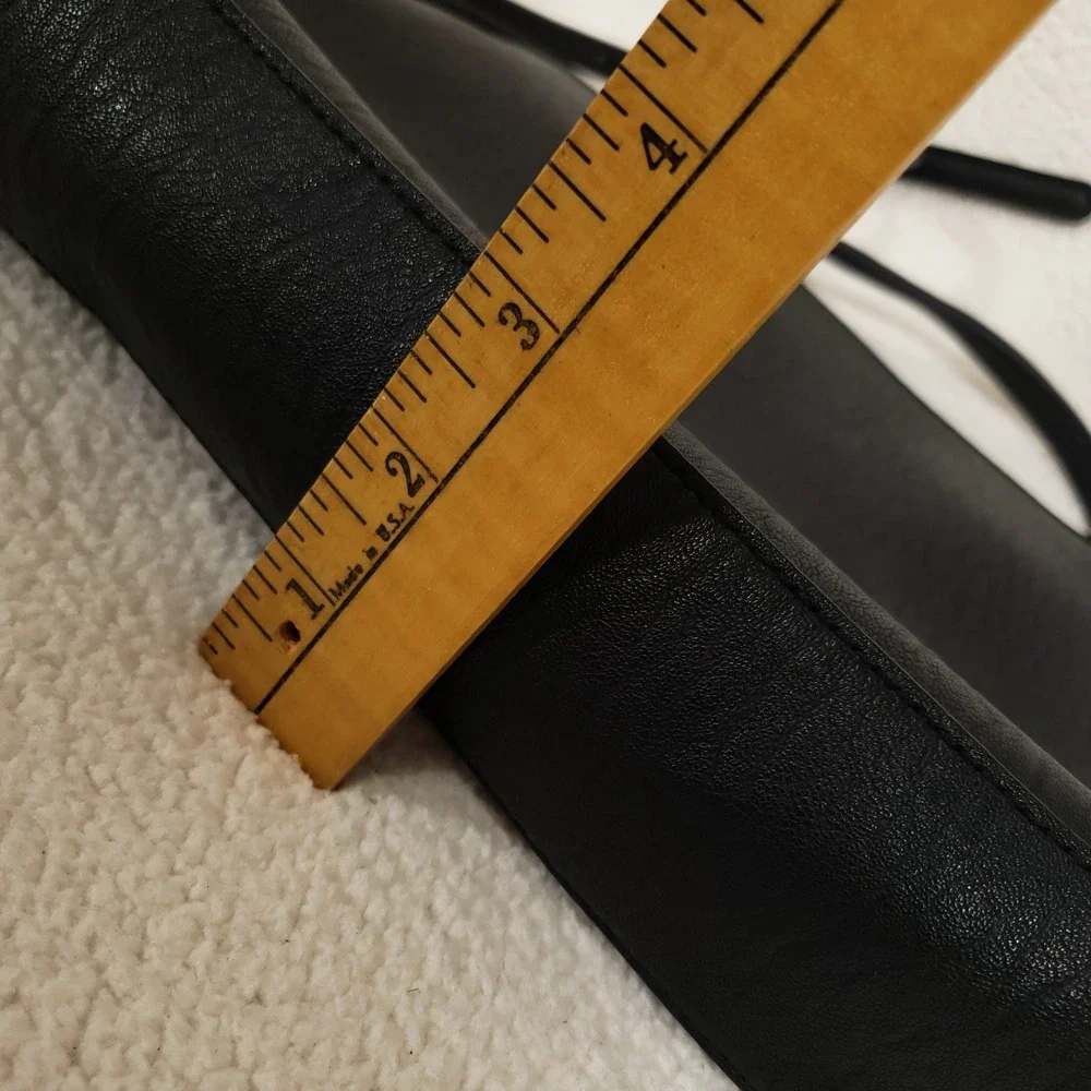 Calvin Klein Crossbody Bag‎ Women Small Black Faux Leather Logo Zip Minimalist